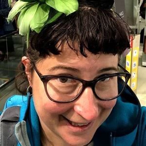 Meet your Posher, Julie